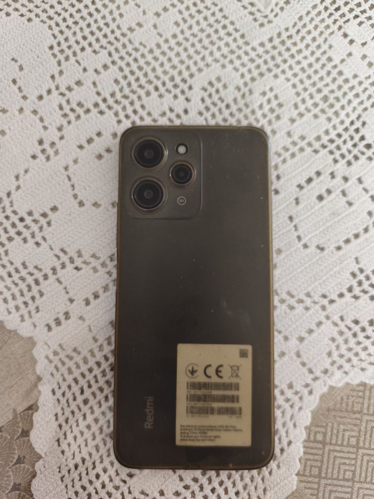 .Xiaomi Redmi 12