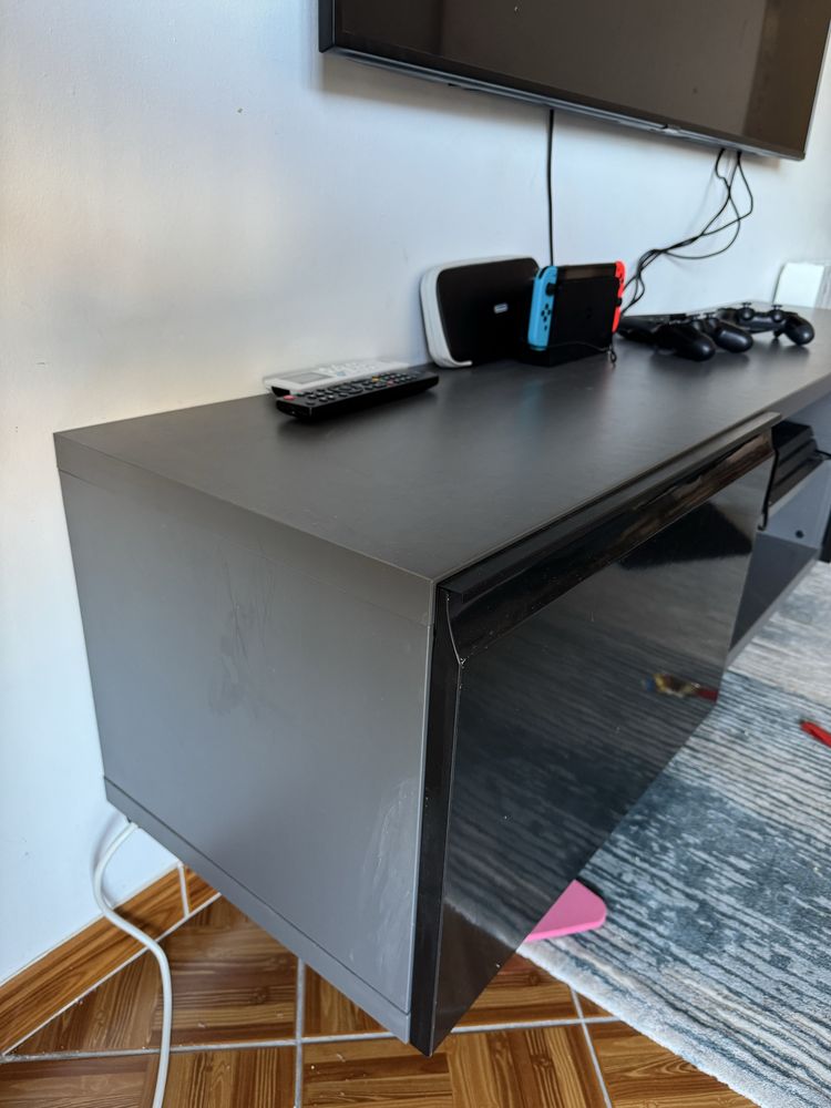 Mesa de sala IKEA impecável
