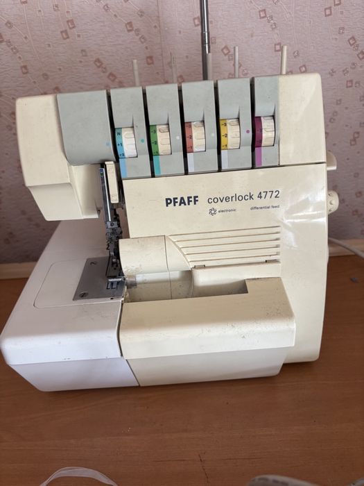 Оверлок Pfaff СРОЧНО