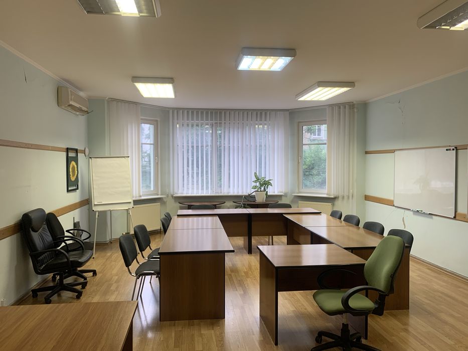 Аренда офиса (141м2) ул. Якира (Деревлянская), Юрия Ильенко