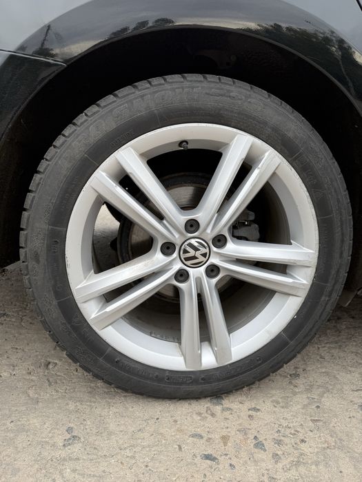 Продаю свой надежный Volkswagen Passat B7 в отличном состоянии.