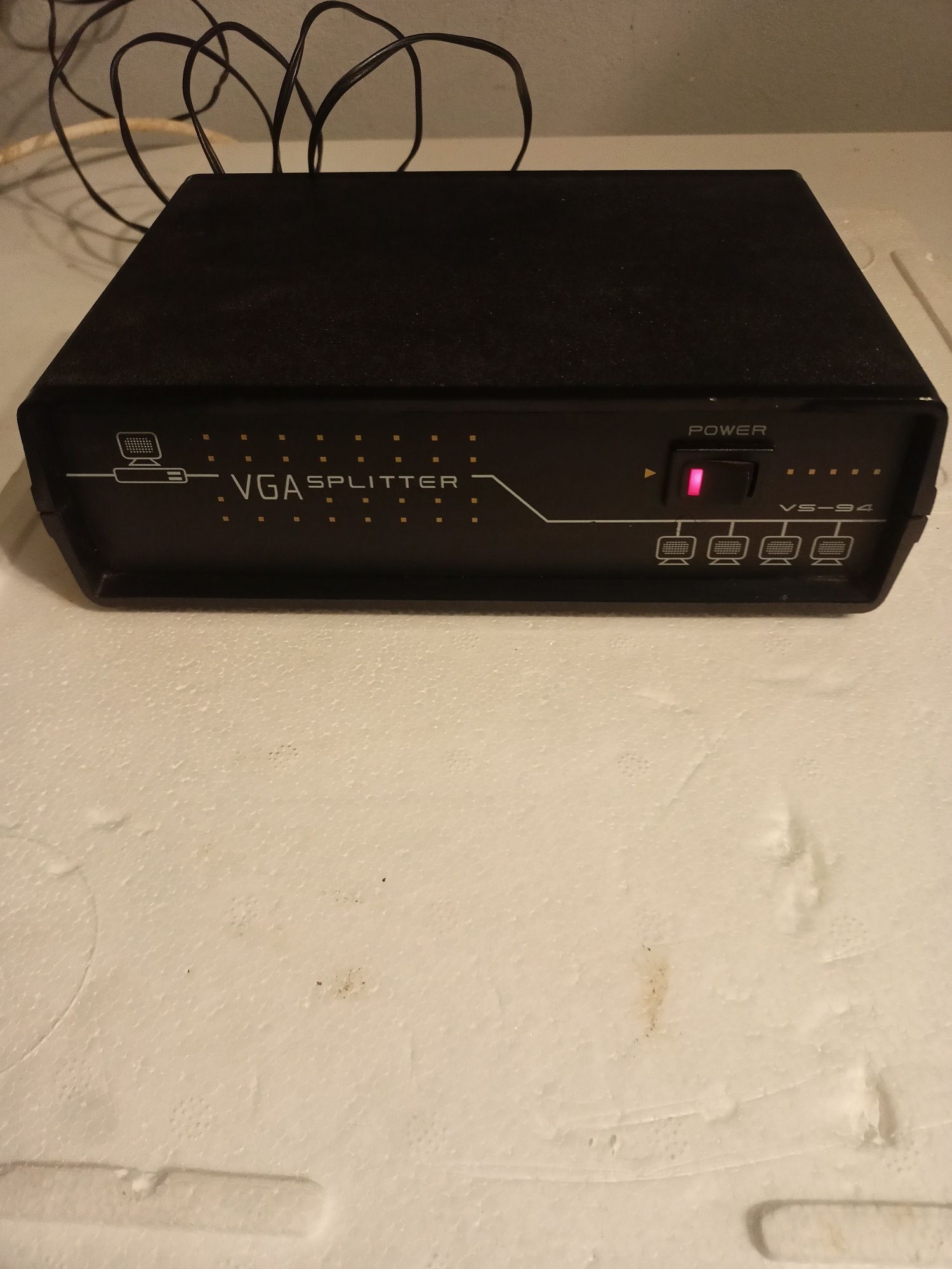 Spliter rozdzielacz sygnału VGA 4/1