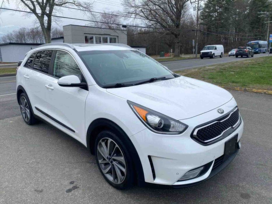 Kia Niro Touring      2018