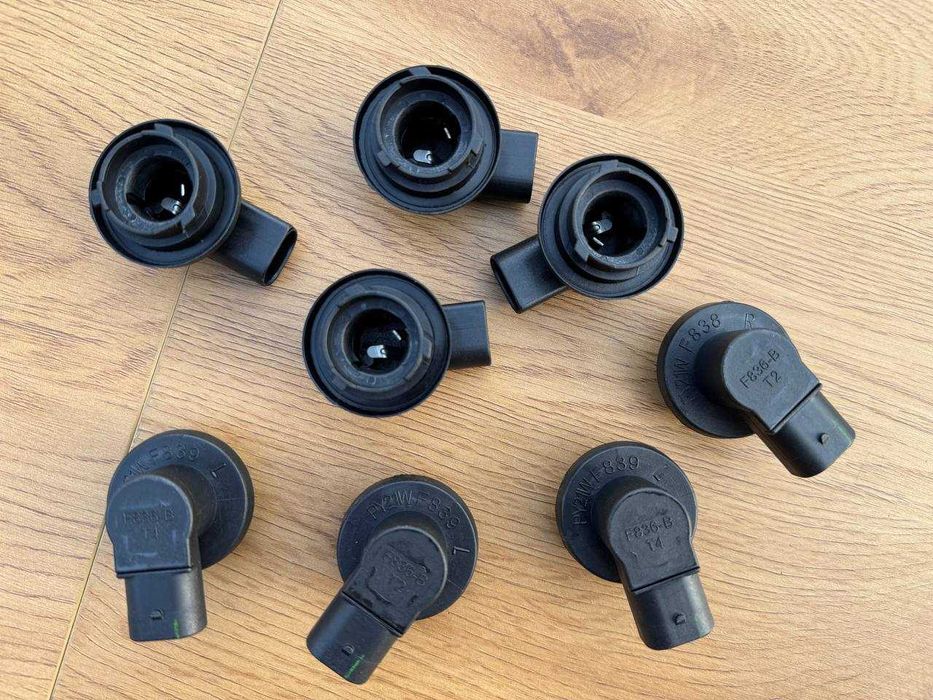 цоколь патрон в поворотник BMW 3 E46