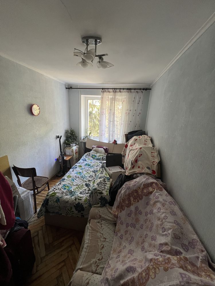 Продам 3-х кімнатну квартиру в центрі міста з автономним опаленням