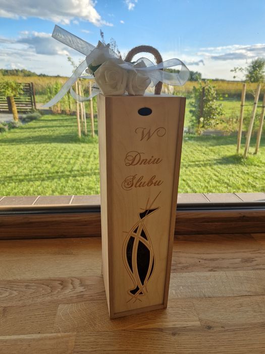 Drewniane pudełko prezentowe na ślub