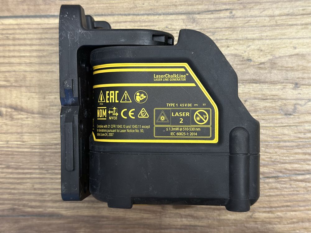 Zielony laser krzyżowy akumulatorowy DeWalt DW088CG | 2021r.