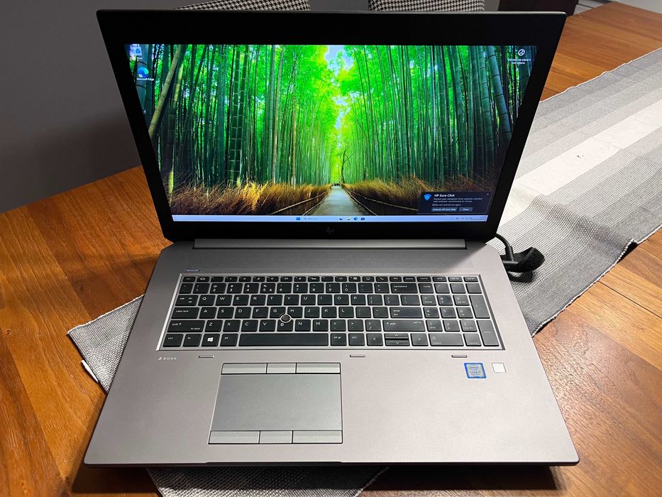 Laptop HP ZBook 17 G5 i7-8750H 32/750 GB P1000 WIN 11 PRO