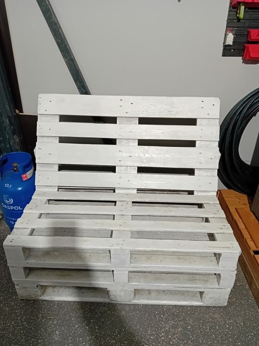 Ławka ogrodowa z palet