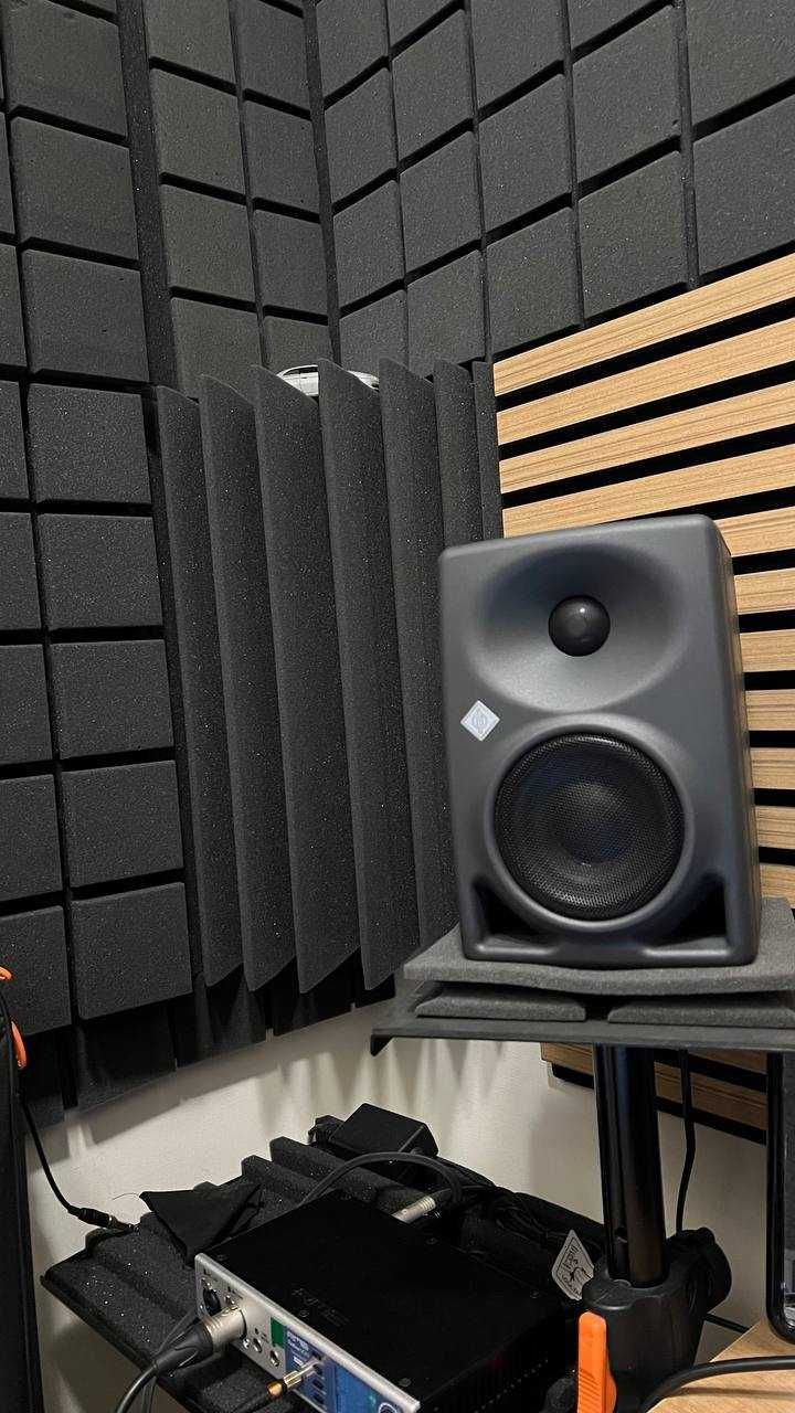Студийные монитор NEUMANN KH 80 DSP Монітори студія