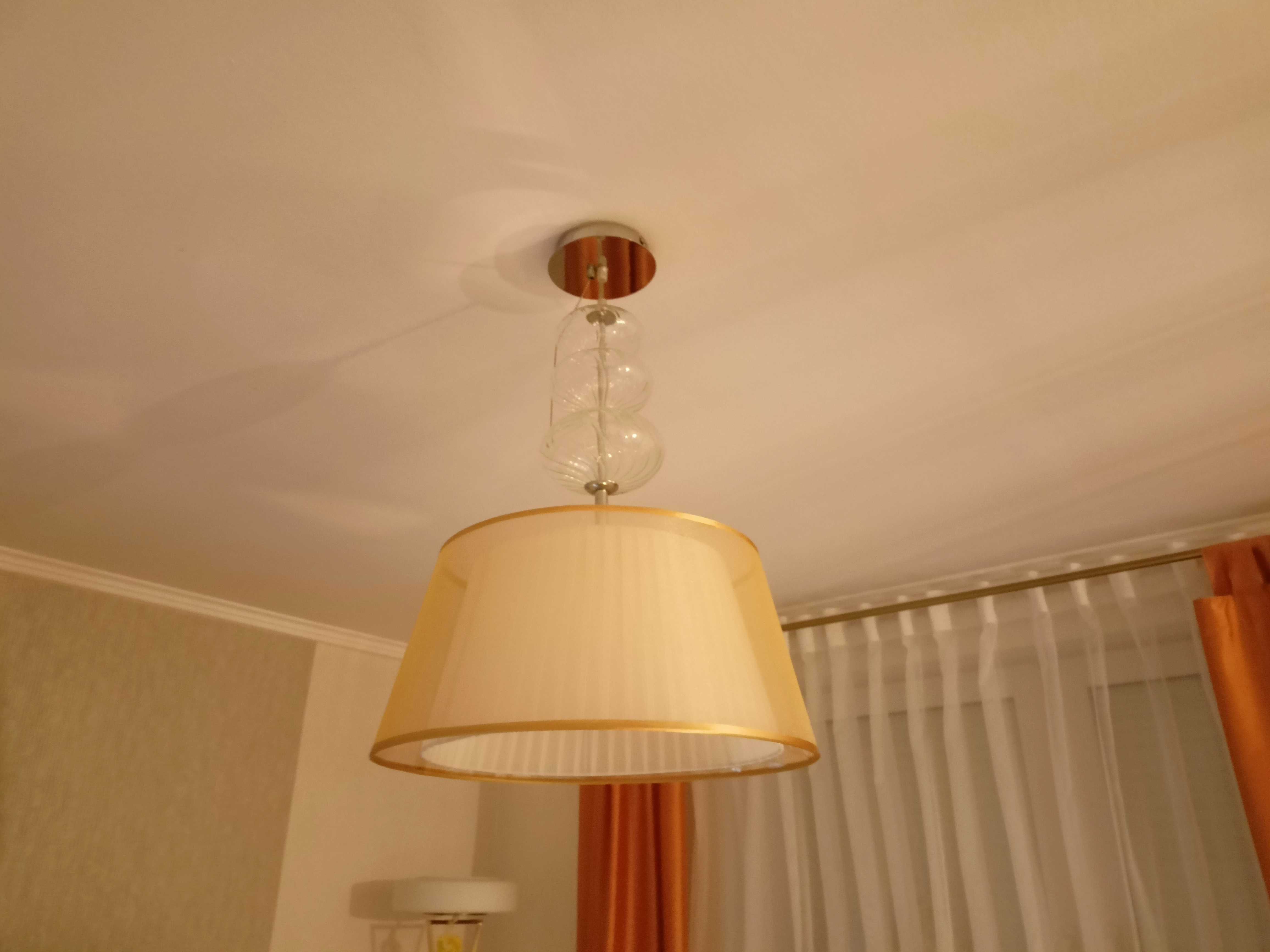 lampa wisząca z abażurem