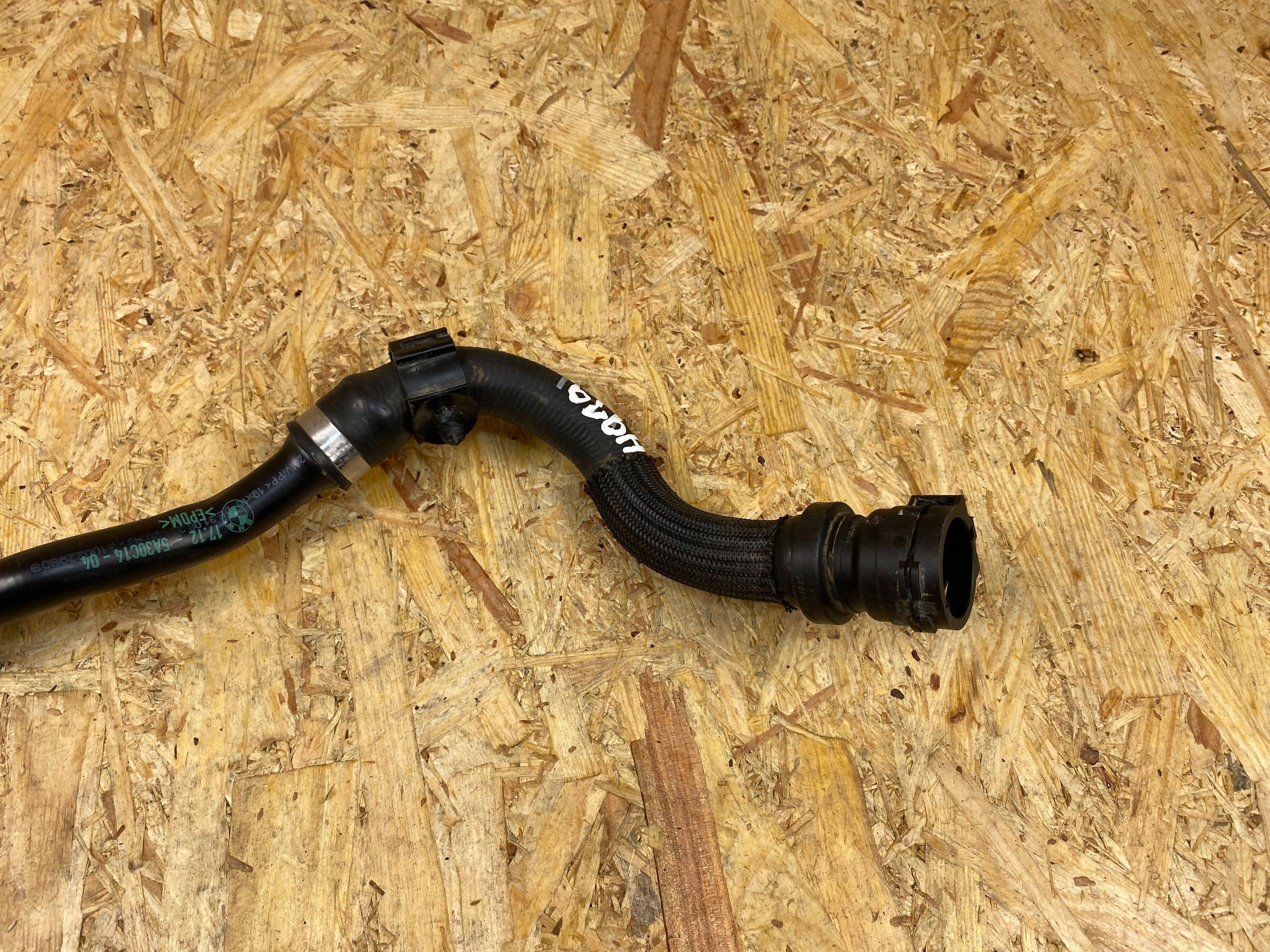Wąż Rura przewód Wody BMW X1 U11 2 U06 5A30C14