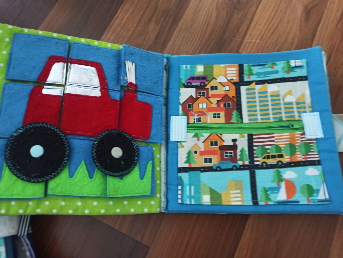 Quiet book, książeczka sensoryczna