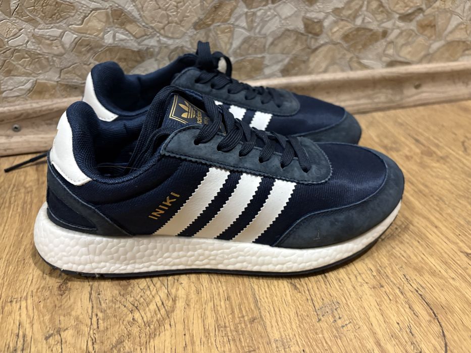 Кросівки Adidas Iniki