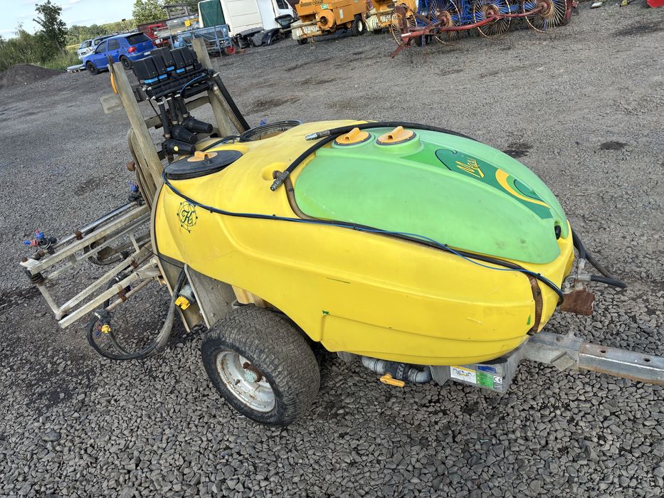 Оприскувач Projet Sprayers 600 літрів 8 метрів захват на гідро насосі