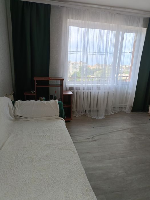 Продам 1 квартиру,  косметичний ремонт, вул.6Грудня 135