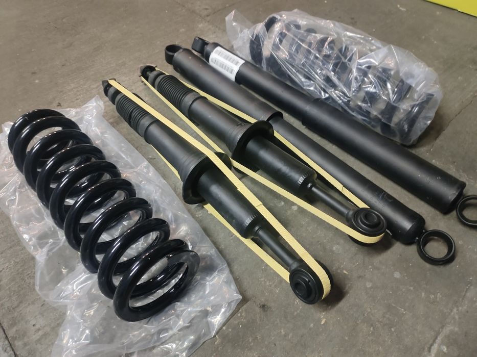 Амортизатори передні та задні 1688650280 на Peugeot Landtrek