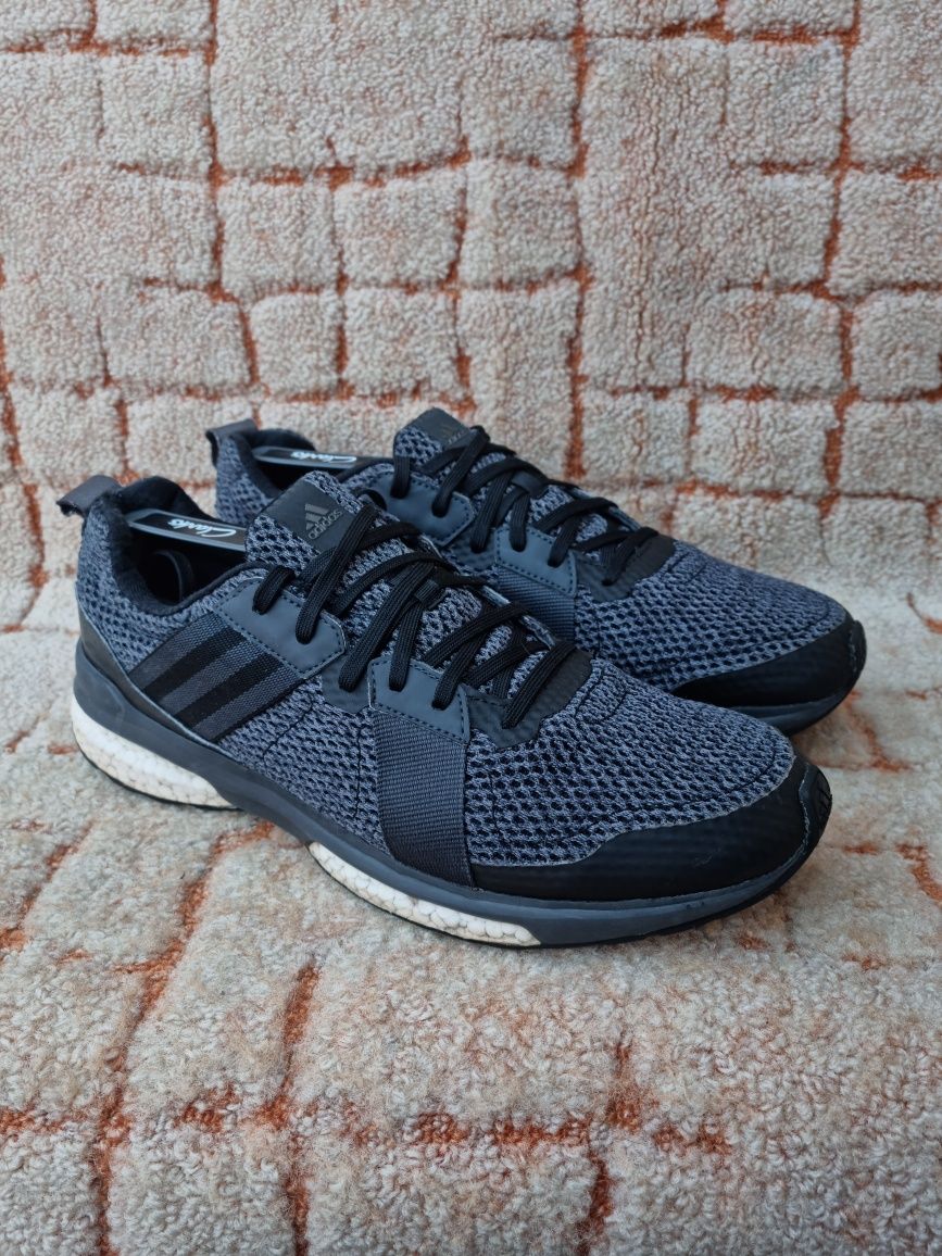 Кроссовки Adidas