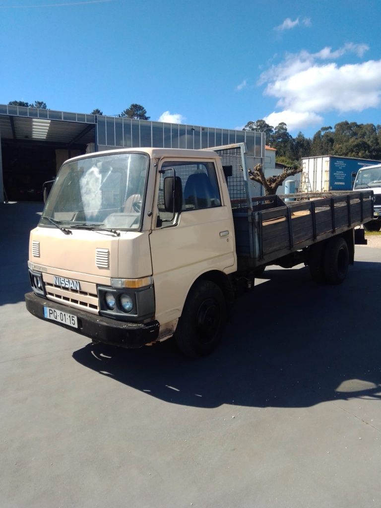 Nissan Cabstar           .