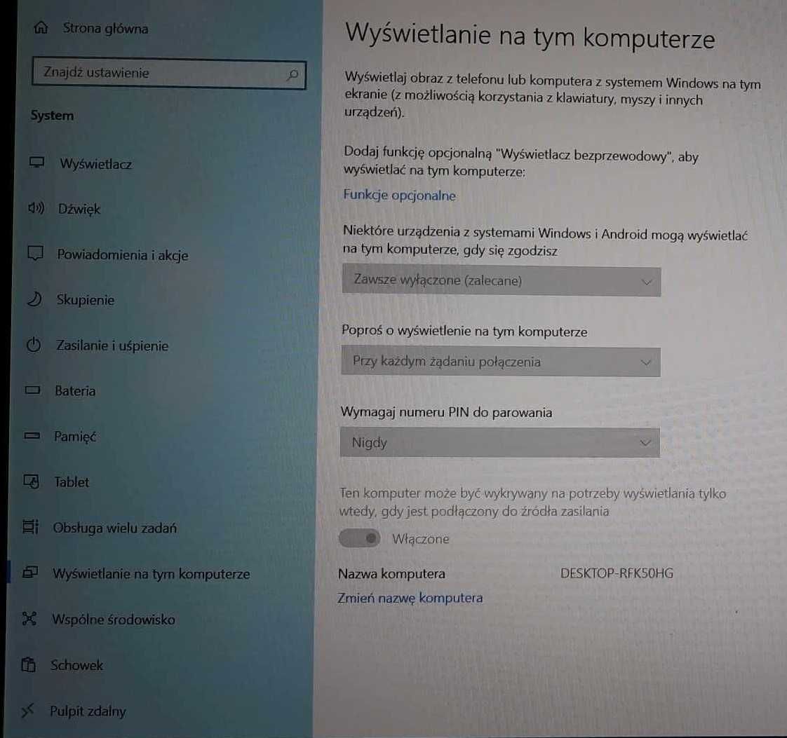 Laptop poleasingowy DELL 13 cali 256 GB srebrny, ekran dotykowy