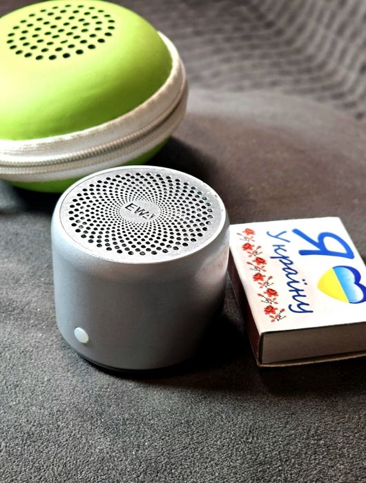 Продам беспроводную мини bluetooth колонку EWA очень компактного разме