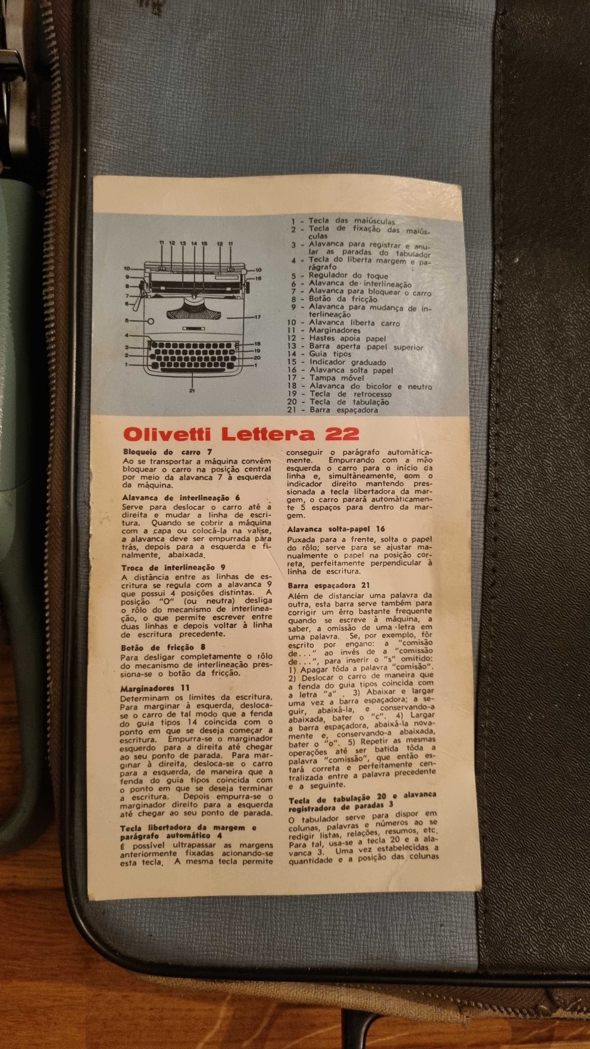 Máquina de escrever Olivetti Lettera 22 vintage + estojo