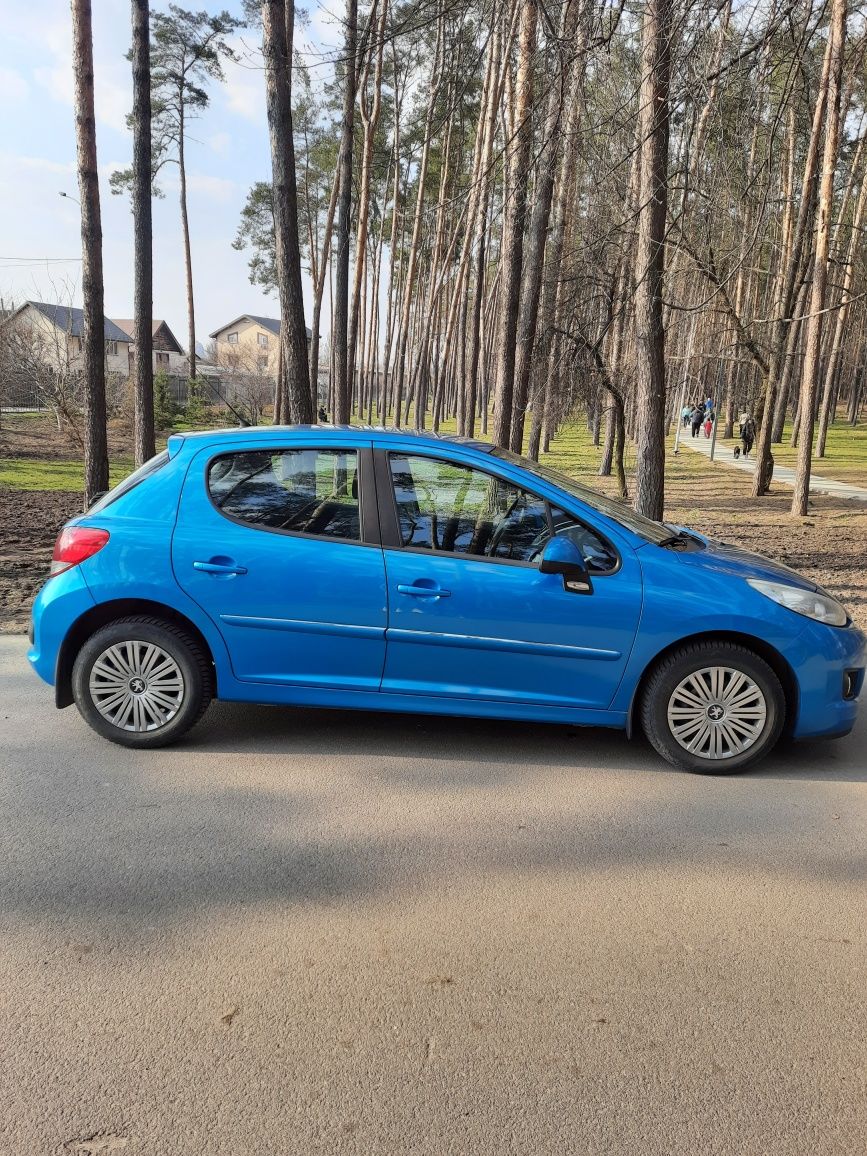 Peugeot 207 5d Active 1.4 16v 98 к.с