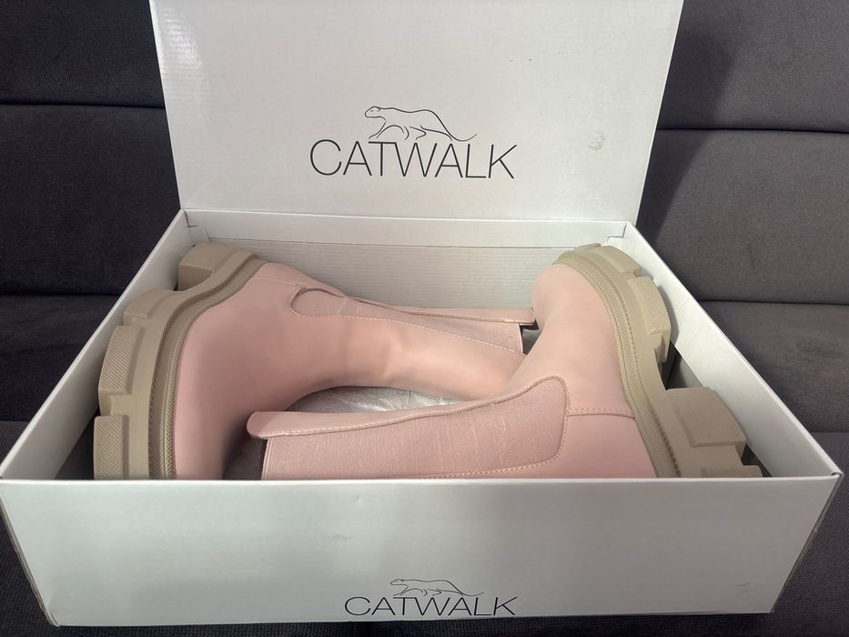 Buty w rozmiarze 41. Stan Nowe.