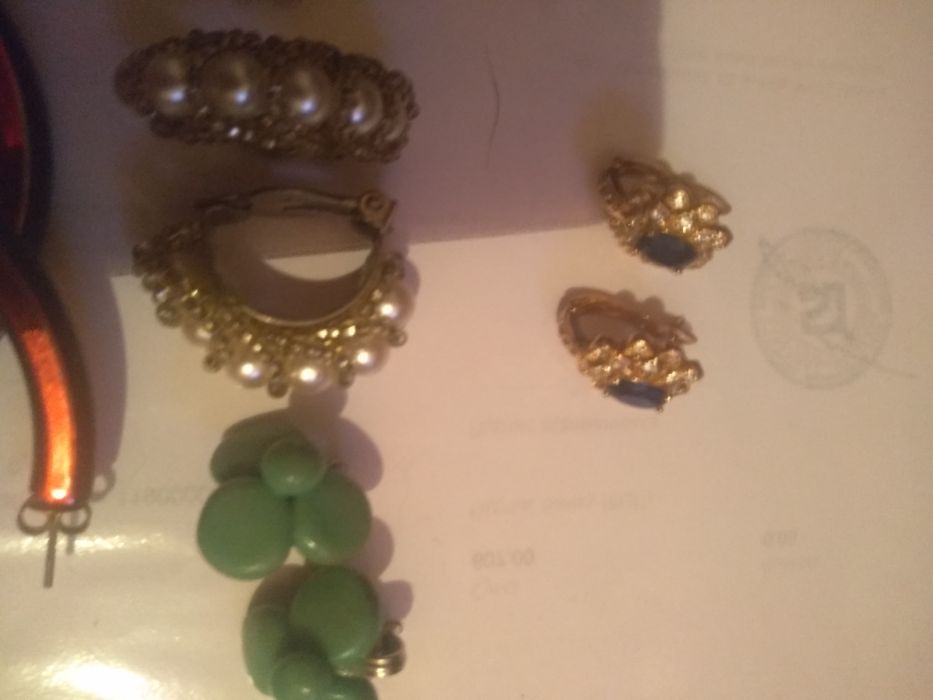 Серги, клипсы очень красивые