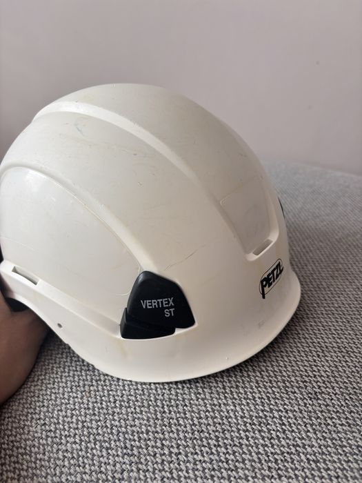 Kask roboczy używany