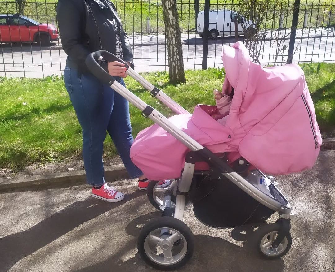 Продам коляску тільки самовивоз не пересилаю