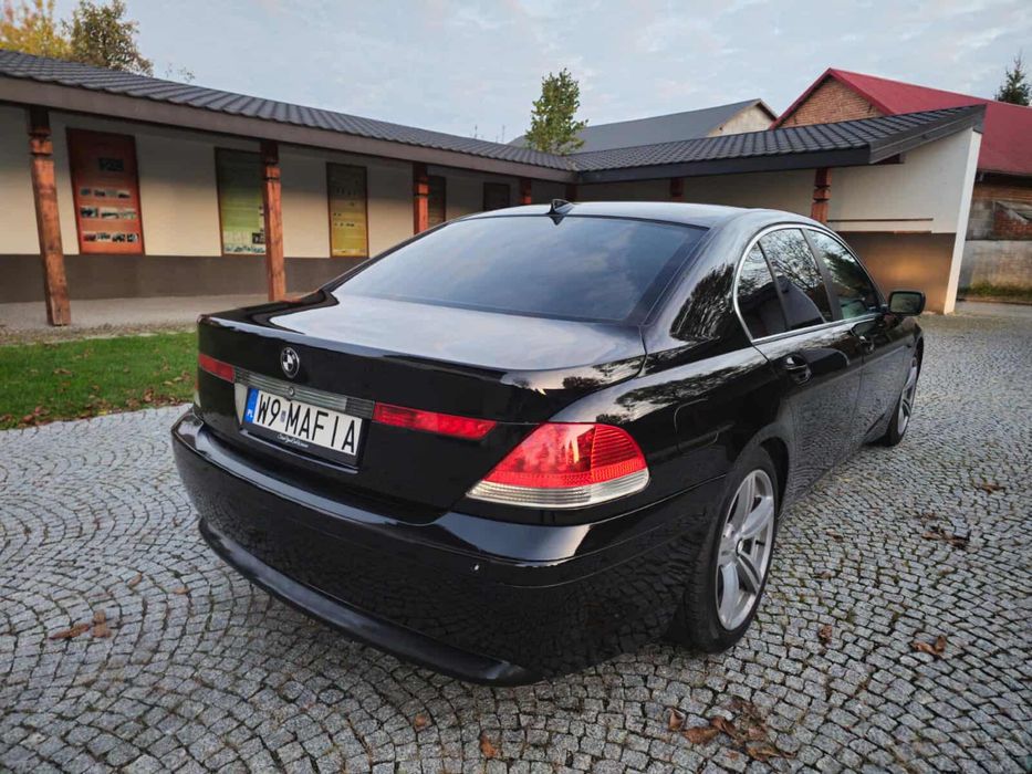 BMW 7 E65 3.6 V8 B 272KM