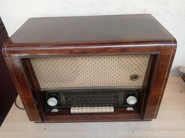 Radio AT 1194 WKU - Grossuper - 1953/55 - Berlin-Treptow - GRA.