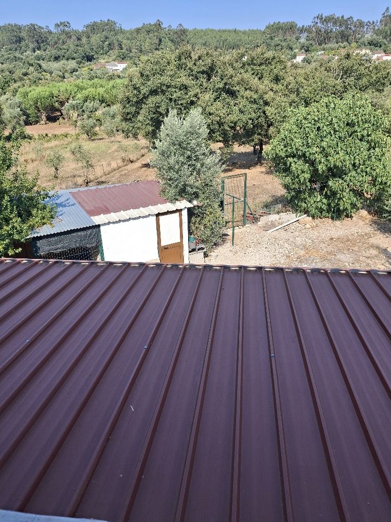 Quinta com "armazém"