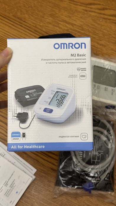 Тонометр (вимірювач) Omron M2 Basic