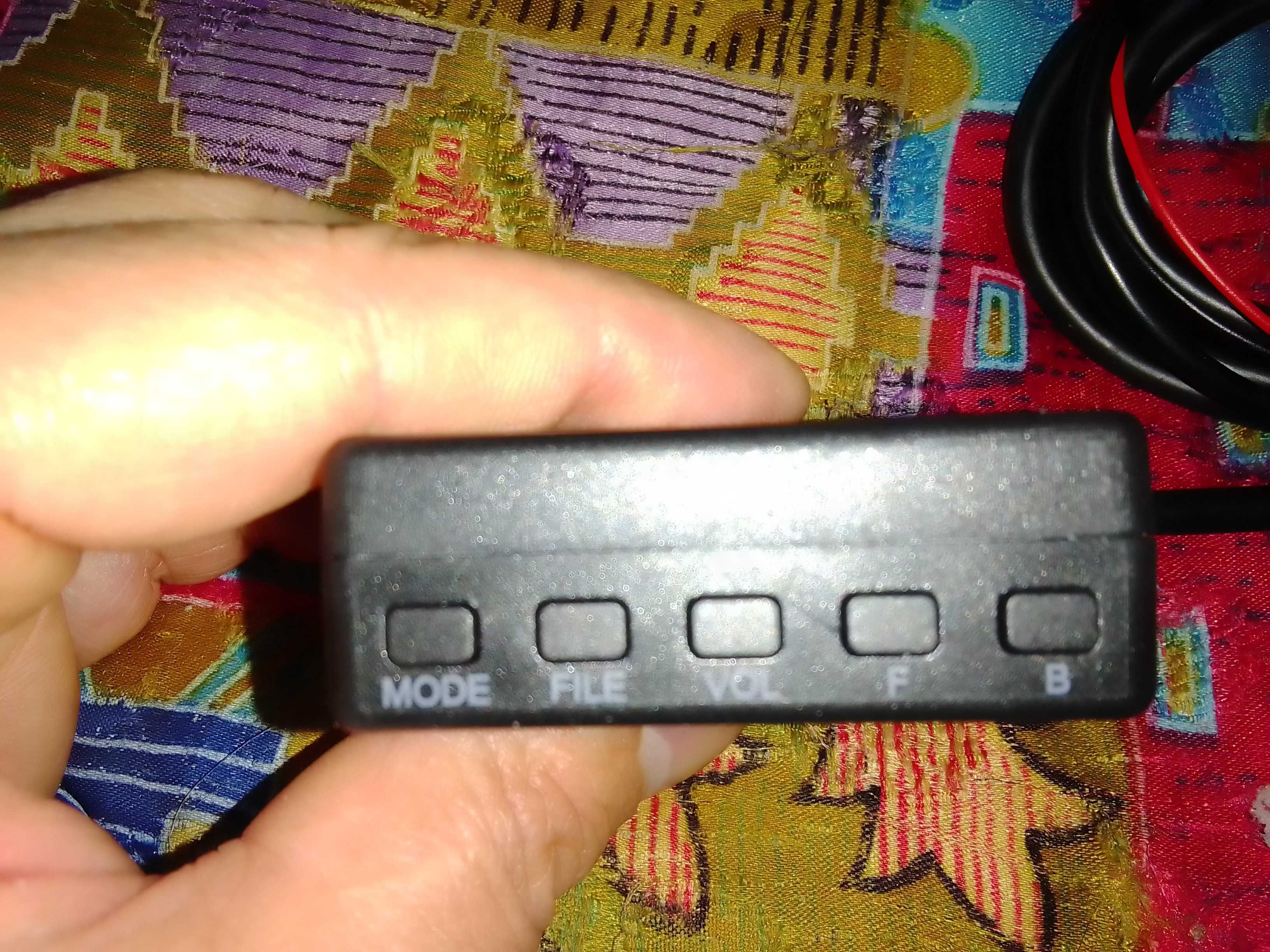 Adaptador "bluetooth music adapter sd/mic/usb/bt/audio"