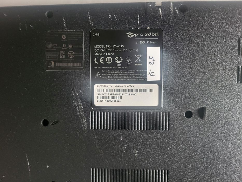 Sprzedam dolną obudowę do Laptopa Acer Packard Bell Z5WGM