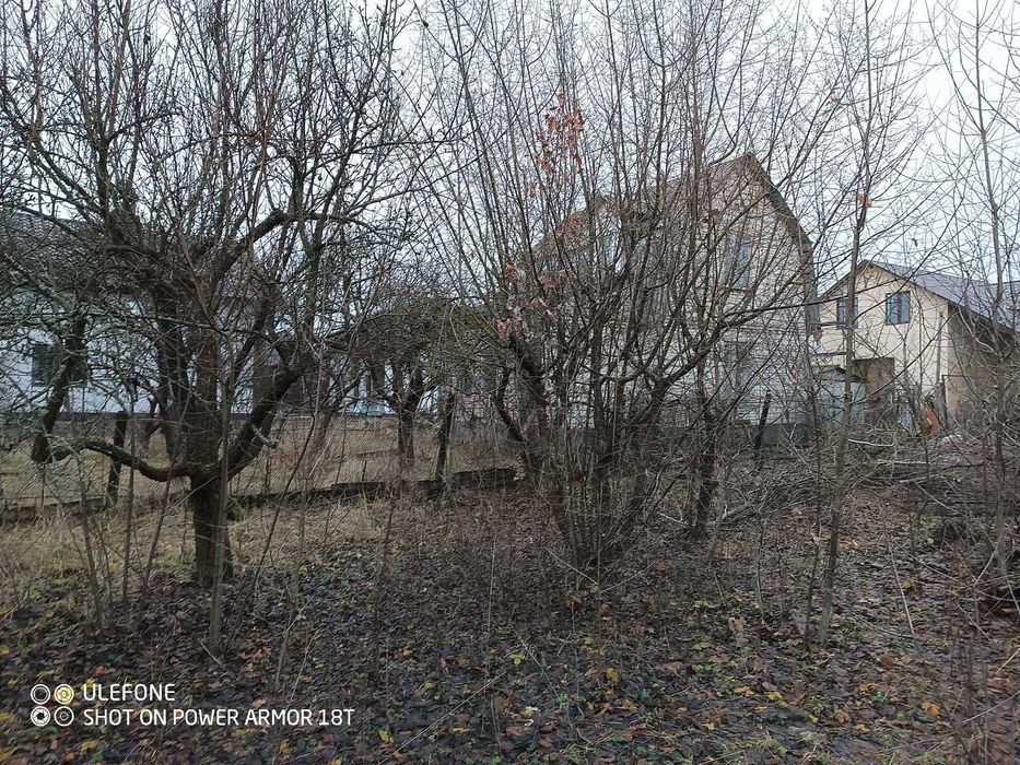 Продаж чарівної ділянки в Агрономічному