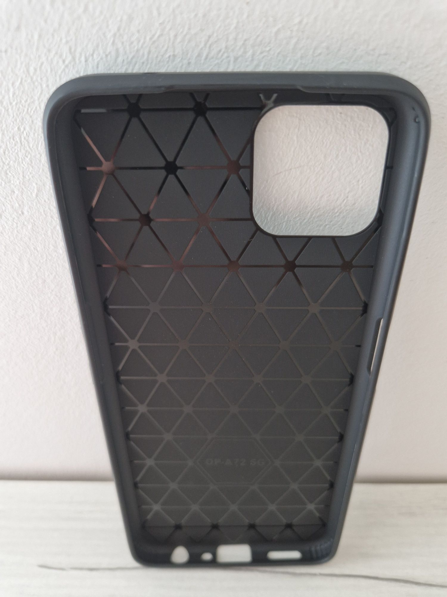 Back Case CARBON do OPPO A73 5G Czarny