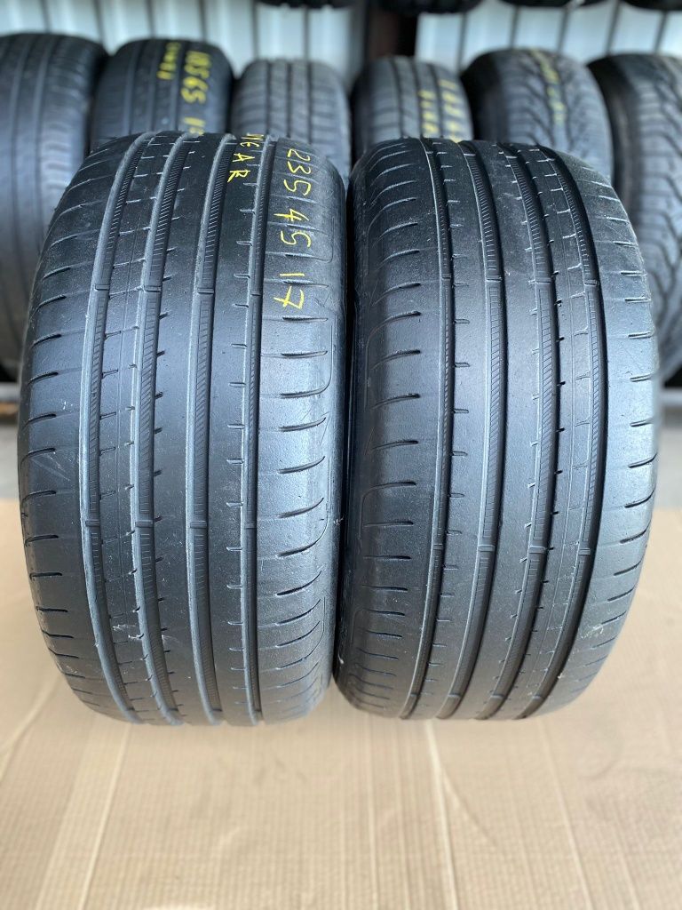 Opony 235/45/17 Goodyear