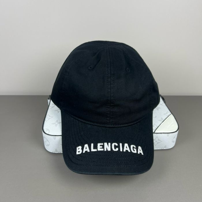 Cap Balenciaga bordado