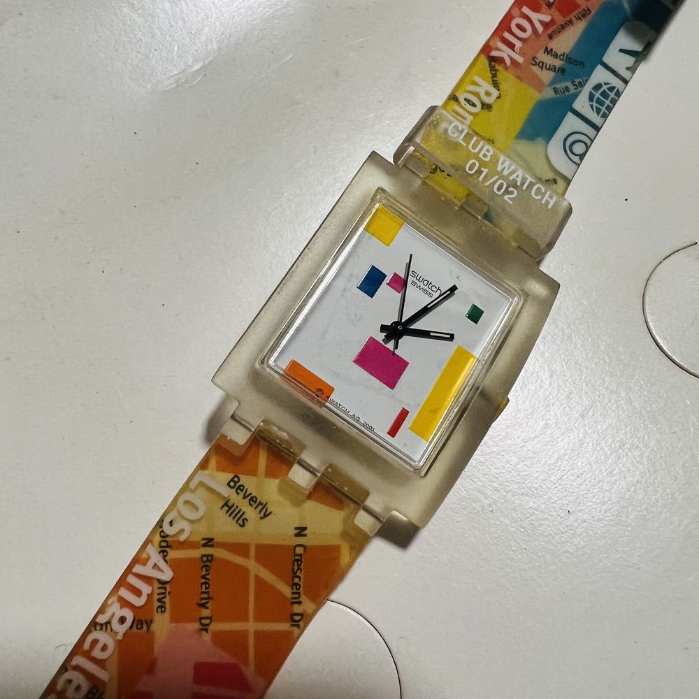 Relógio Swatch Especial Club SUAZ100, Novo, Nunca Usado