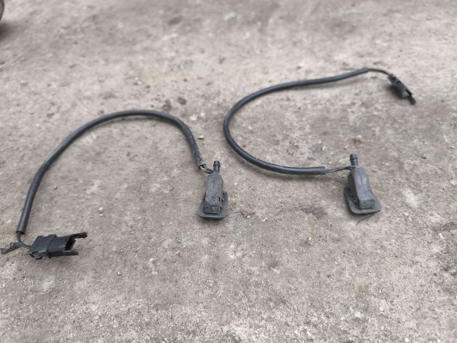 Продам форсунки омывателя на audi a4 b5