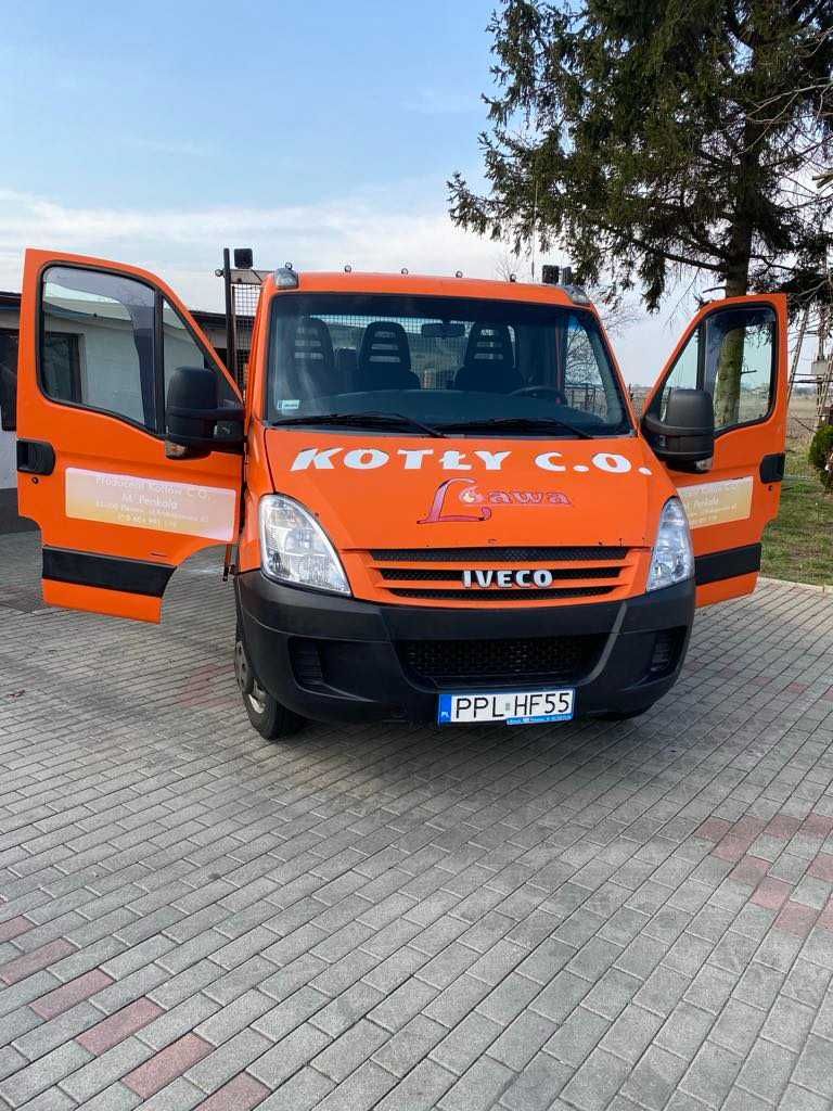 Iveco Daily 40C12 na bliźniaku z klapą