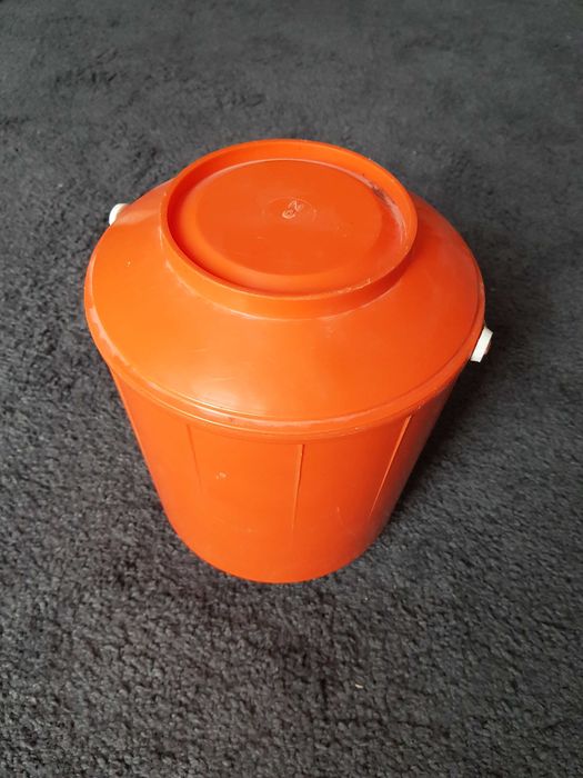 Zestaw turystyczny/biwakowy, talerze + miski + kubki , czteroosobowy