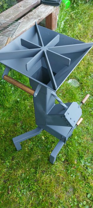 Piecyk rakietowy grill