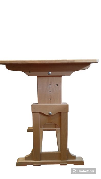 Продається дитячий столик. 280 грн доставка