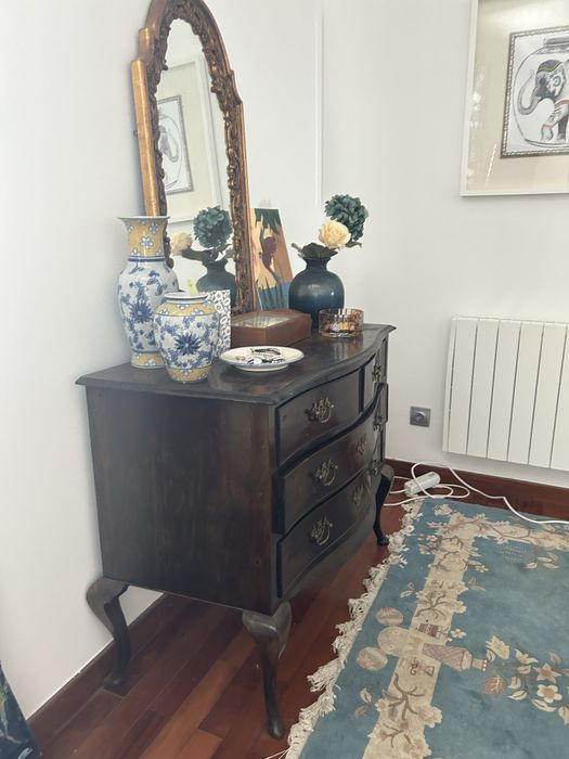 Comoda de Antiquario e diversos (conjunto estante, comoda e vaso)