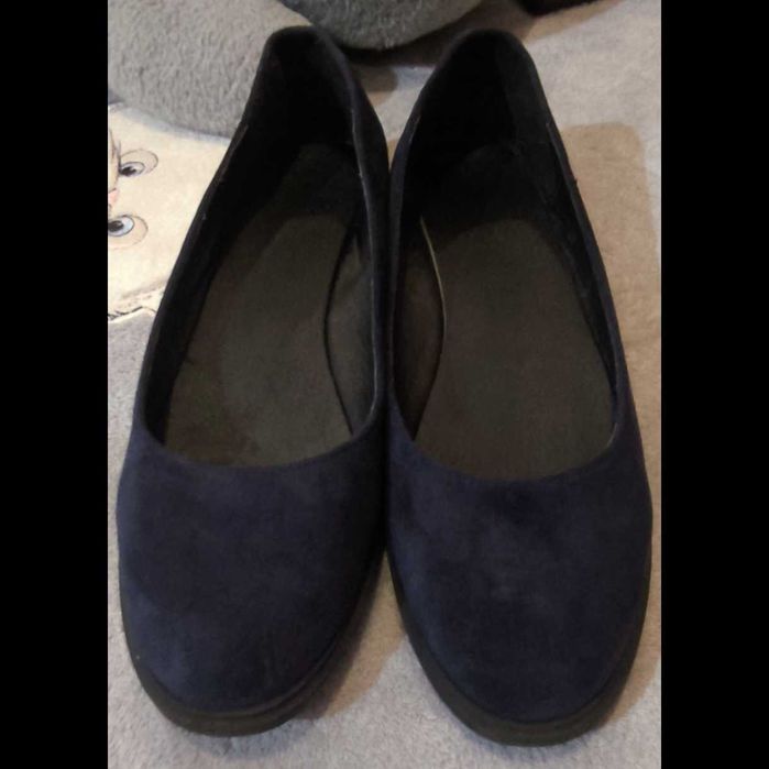 Продам балетки зі штучної замші