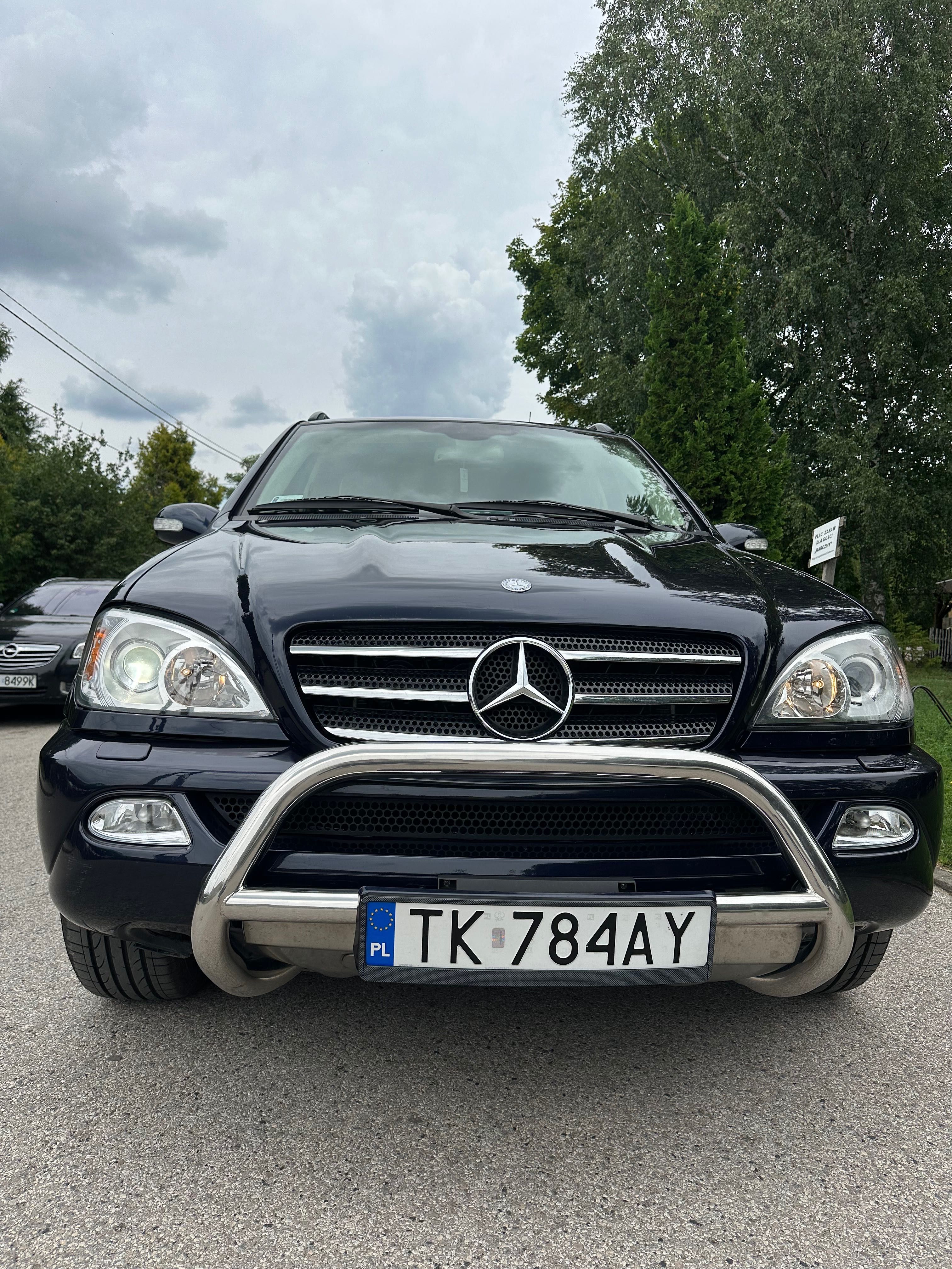 Wyjątkowy bezwypadkowy Mercedes ML 500